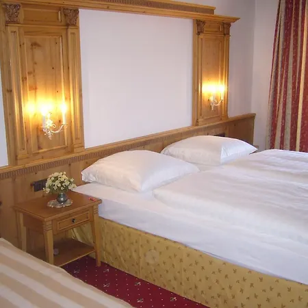 Отель Alpenhotel Pfaffenwinkel Пайтинг